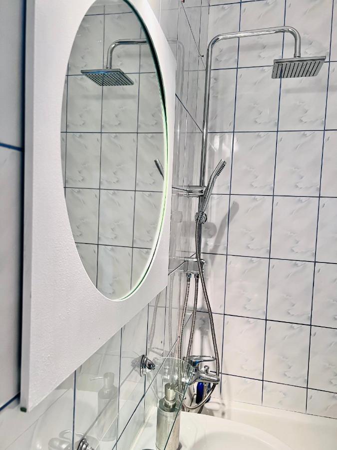 Turnu Măgurele Cozy Apartment מראה חיצוני תמונה
